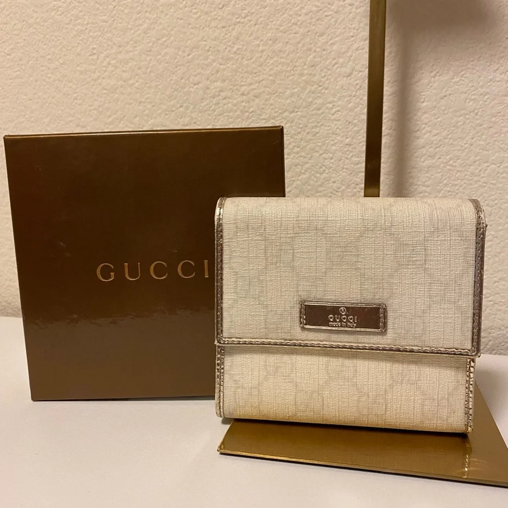 Gucci Beige Monogram Small Fold Wallet with Metallic Trim - Picture 1 of 16